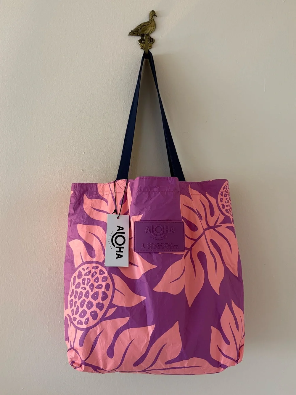 ALOHA Collection Packable Limited Edition reversible tote bag - New with tags
